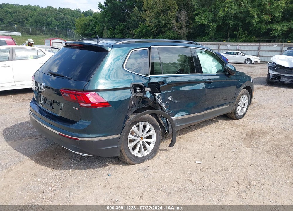 2018 VOLKSWAGEN TIGUAN 2.0T SE/2.0T SEL VIN: 3VV3B7AX5JM126186