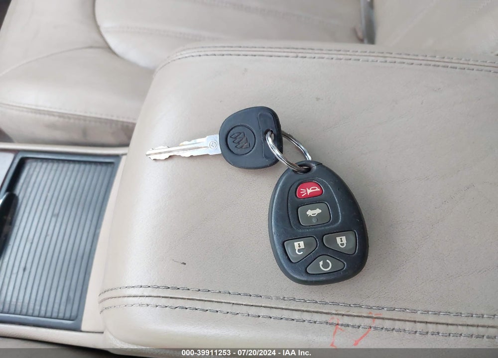 2006 BUICK LUCERNE CXS VIN: 1G4HE57Y66U247615