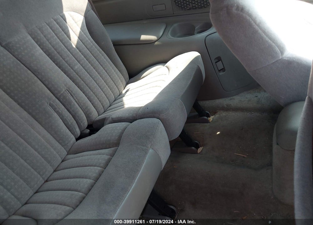 2002 CHEVROLET BLAZER LS VIN: 1GNCS18W52K137732