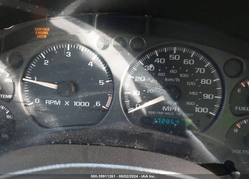 2002 CHEVROLET BLAZER LS VIN: 1GNCS18W52K137732