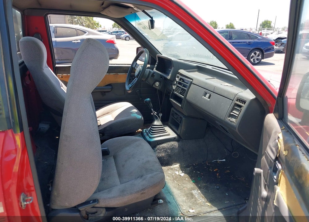 1991 MAZDA B2200 SHORT BED VIN: JM2UF1235M0118768