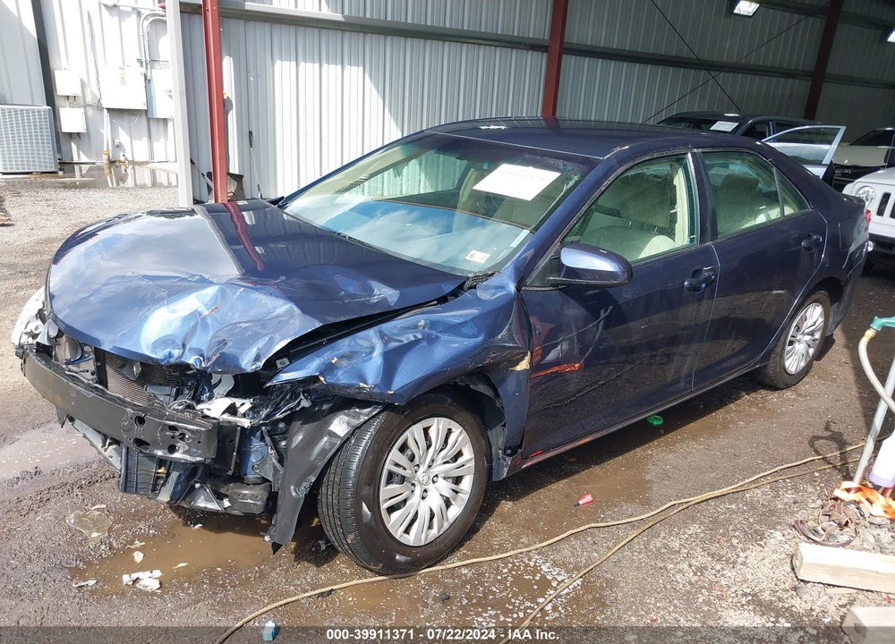 2014 TOYOTA CAMRY LE VIN: 4T1BF1FK8EU852047