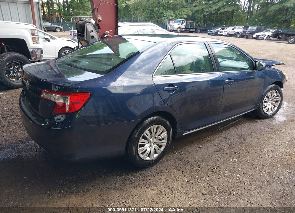2014 TOYOTA CAMRY LE VIN: 4T1BF1FK8EU852047
