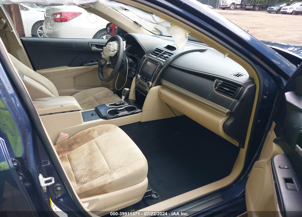 2014 TOYOTA CAMRY LE VIN: 4T1BF1FK8EU852047