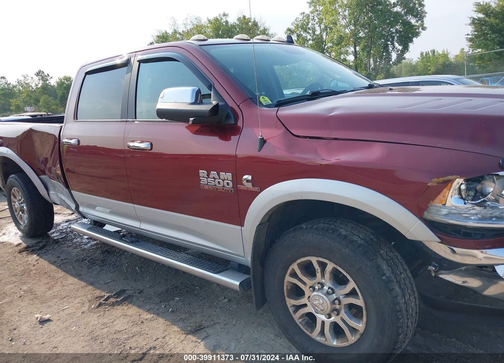 2017 RAM 3500 LAIE  4X4 8' BOX VIN: 3C63R3JL2HG638245