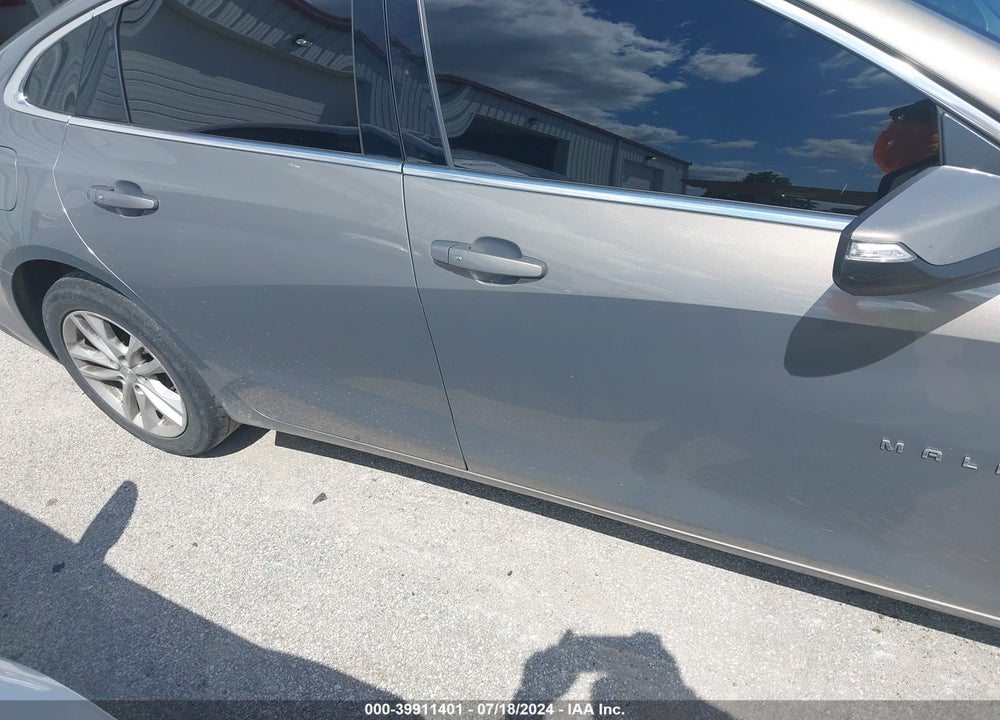 2018 CHEVROLET MALIBU LT VIN: 1G1ZD5ST9JF173359