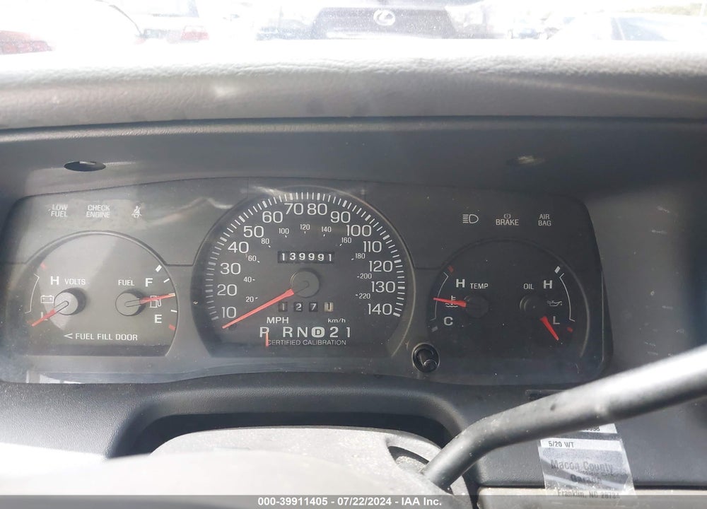 2004 FORD CROWN VICTORIA VIN: 2FAFP71W54X129365
