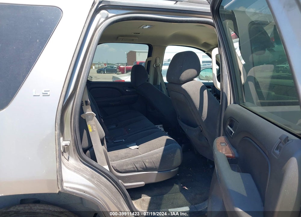 2007 CHEVROLET TAHOE VIN: 1GNFC13J77R174057