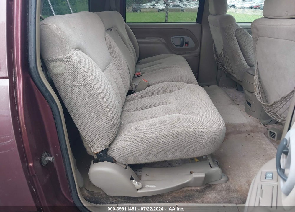 1997 GMC SUBURBAN 1500 SL VIN: 1GKEC16R7VJ726033