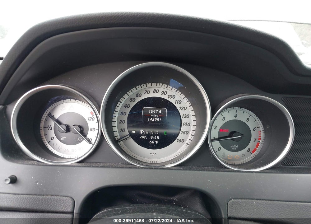 2013 MERCEDES-BENZ C 250 LUXURY/SPORT VIN: WDDGF4HB2DA848493
