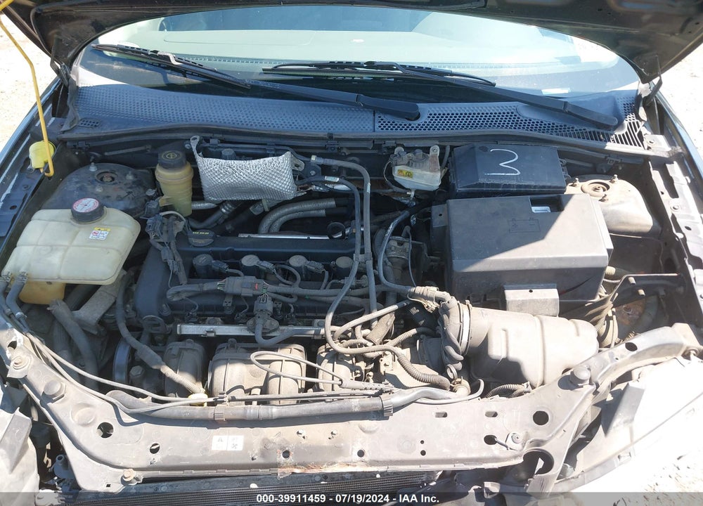 2005 FORD FOCUS ZX4 VIN: 1FAFP34N85W200356