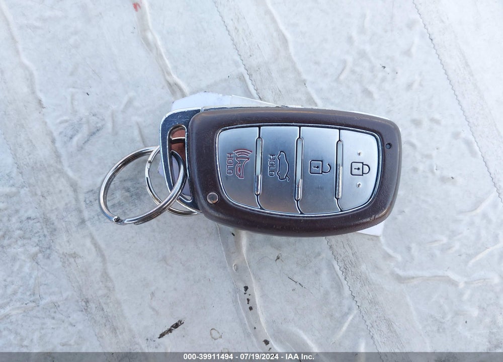 2018 HYUNDAI ELANTRA SPORT VIN: KMHD04LB8JU637066