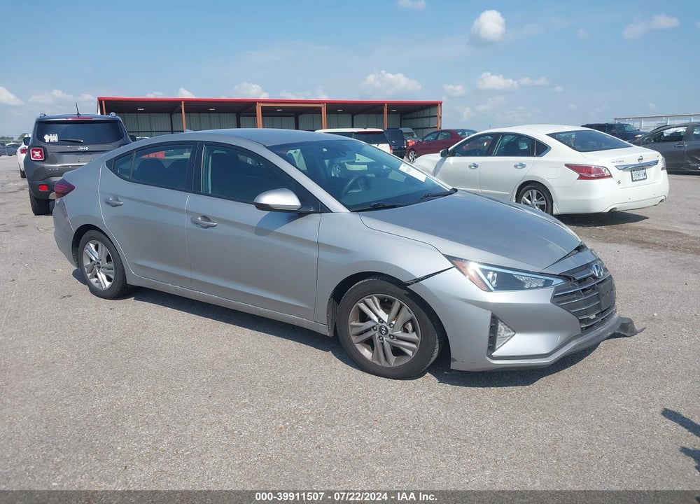 2020 HYUNDAI ELANTRA SEL VIN: 5NPD84LF3LH562063