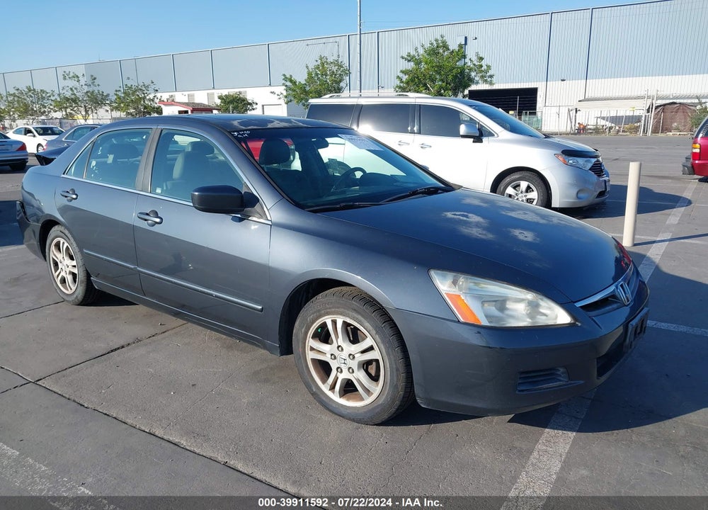 2006 HONDA ACCORD 2.4 EX VIN: JHMCM56816C011817