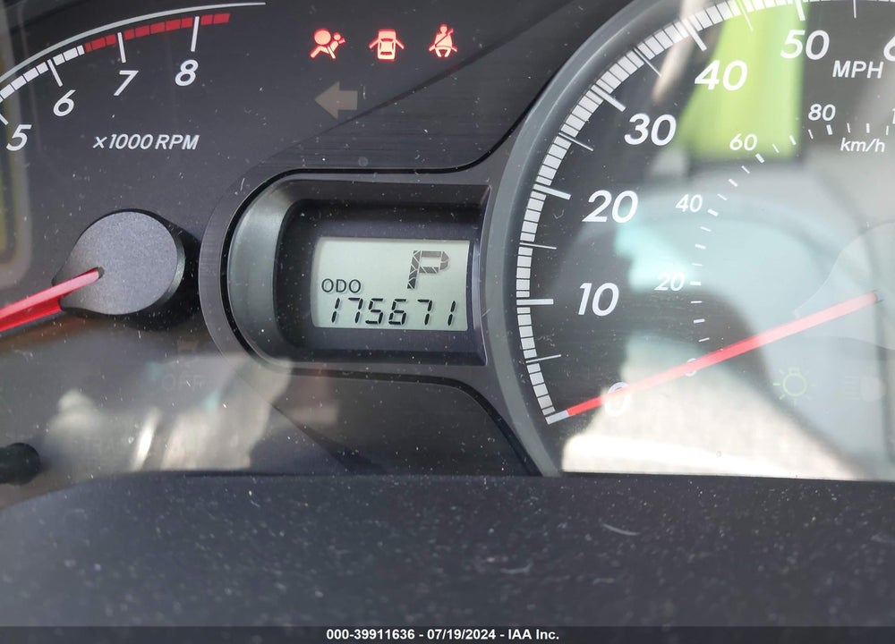 2012 TOYOTA SIENNA LE 7 PASSENGER VIN: 5TDJK3DC1CS032073