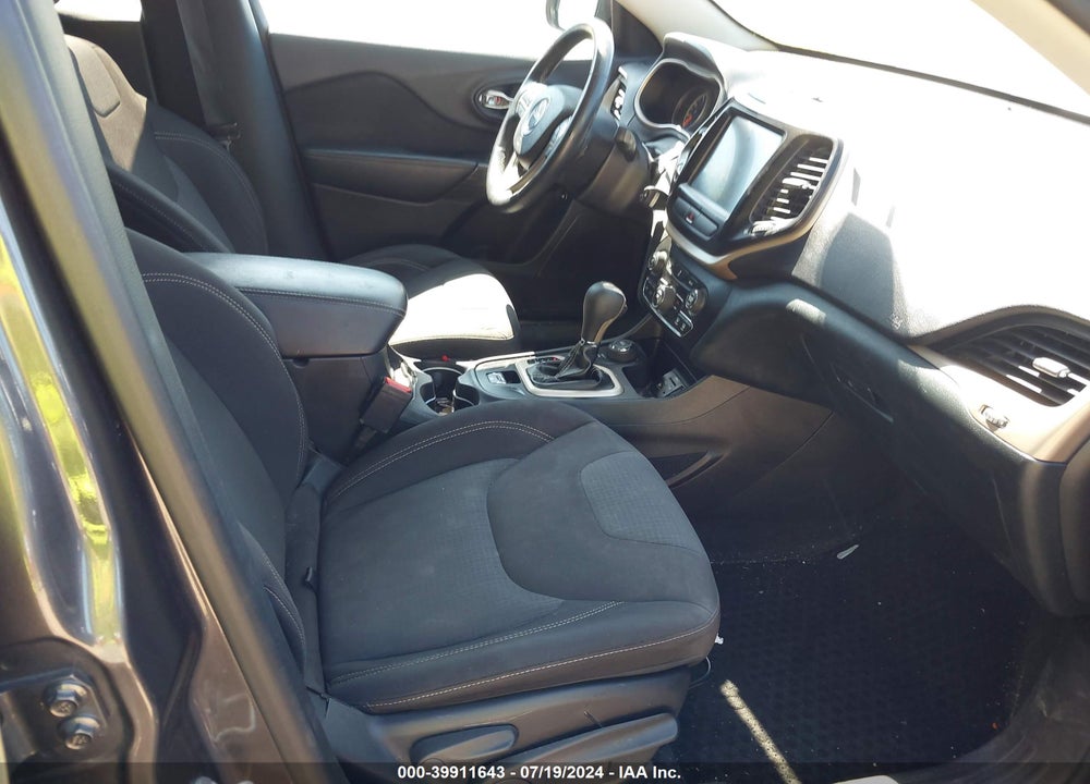 2016 JEEP CHEROKEE VIN: 1C4PJMCBXGW114627