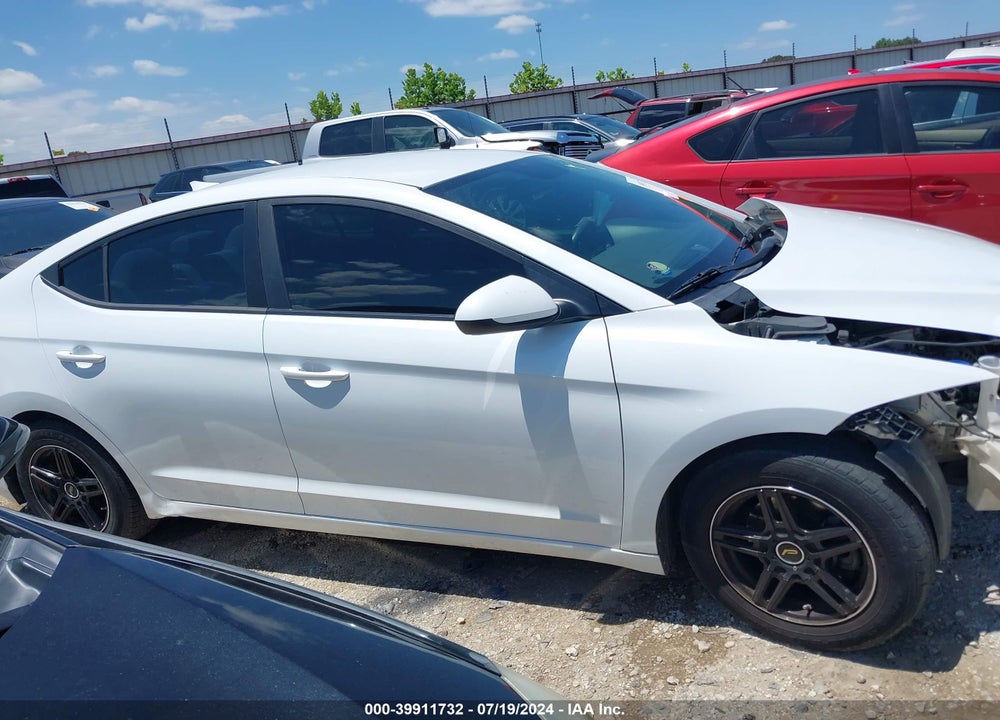 2017 HYUNDAI ELANTRA SE VIN: 5NPD74LF2HH112205