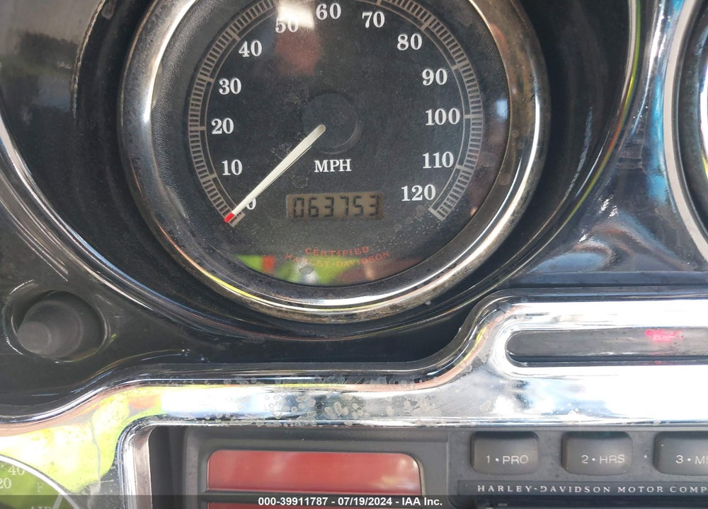 2001 HARLEY-DAVIDSON FLHTCUI VIN: 1HD1FCW121Y623870