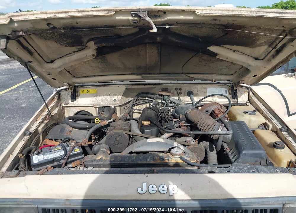 1989 JEEP COMANCHE VIN: 1J7FT26E8KL487057