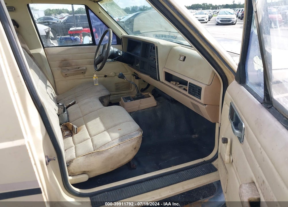 1989 JEEP COMANCHE VIN: 1J7FT26E8KL487057