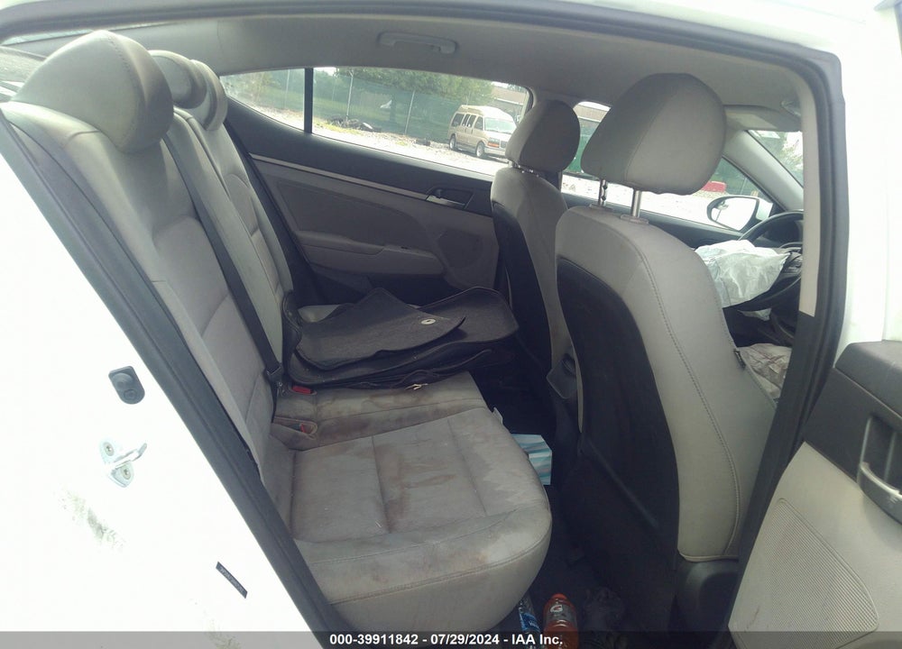 2017 HYUNDAI ELANTRA SE VIN: 5NPD84LF5HH075762