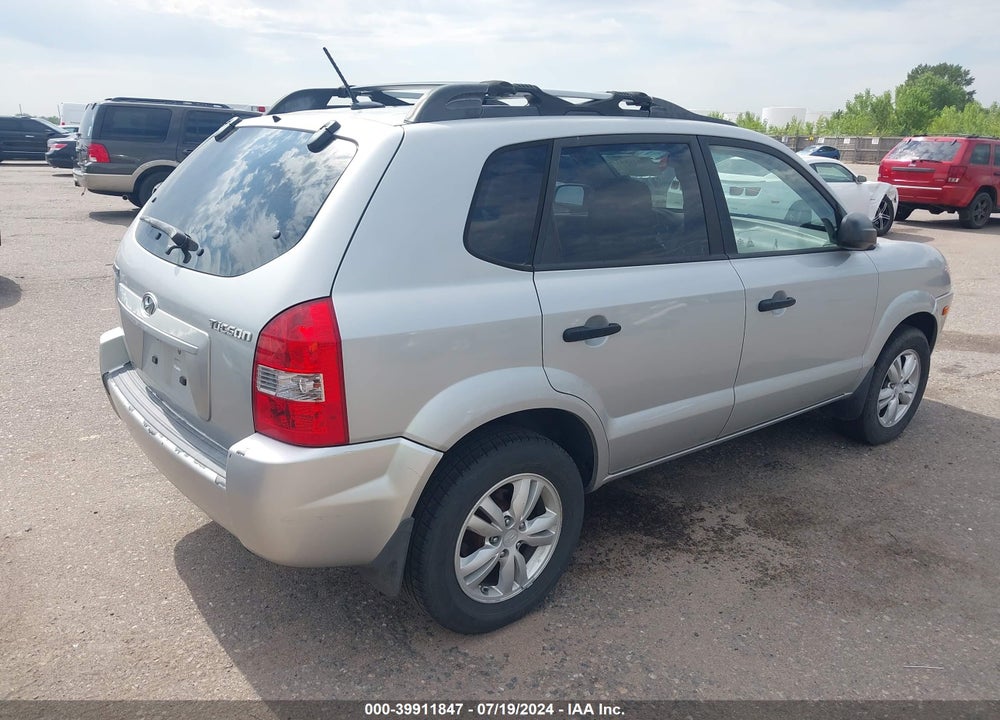 2009 HYUNDAI TUCSON GLS VIN: KM8JM12B79U015397