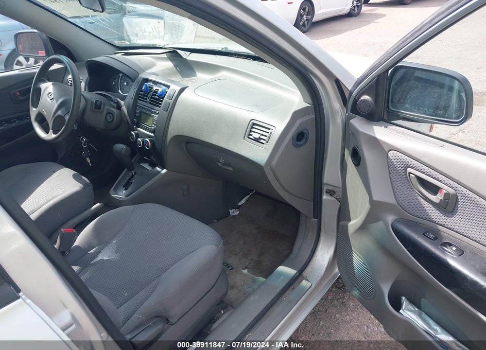 2009 HYUNDAI TUCSON GLS VIN: KM8JM12B79U015397