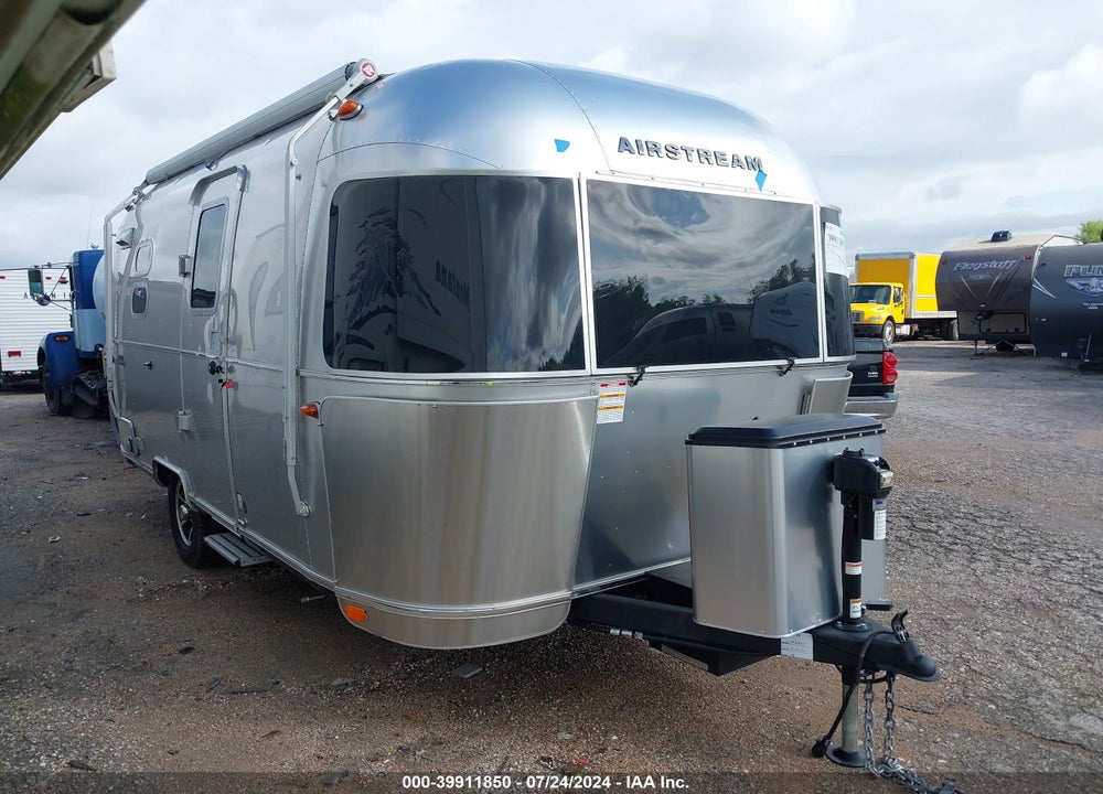 2024 AIRSTREAM 20 FB MARINO VIN: 1STCMAD19RJ569061