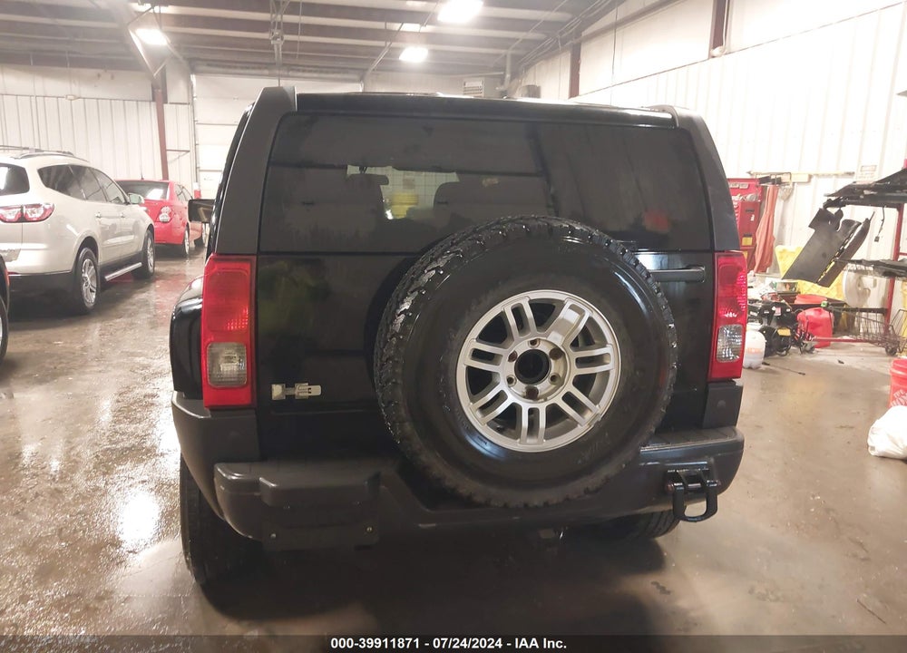 2008 HUMMER H3 SUV VIN: 5GTEN13E488179590