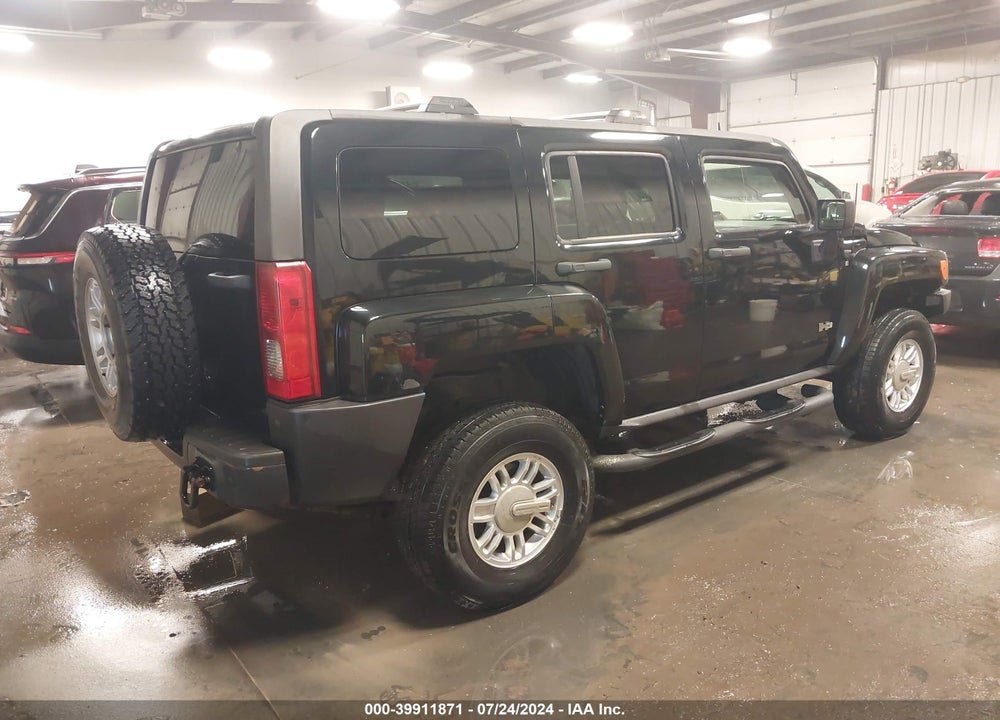 2008 HUMMER H3 SUV VIN: 5GTEN13E488179590