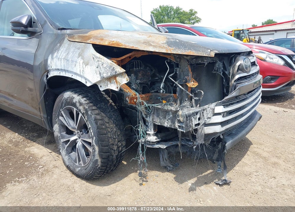 2019 TOYOTA HIGHLANDER LE VIN: 5TDZARFHXKS045114