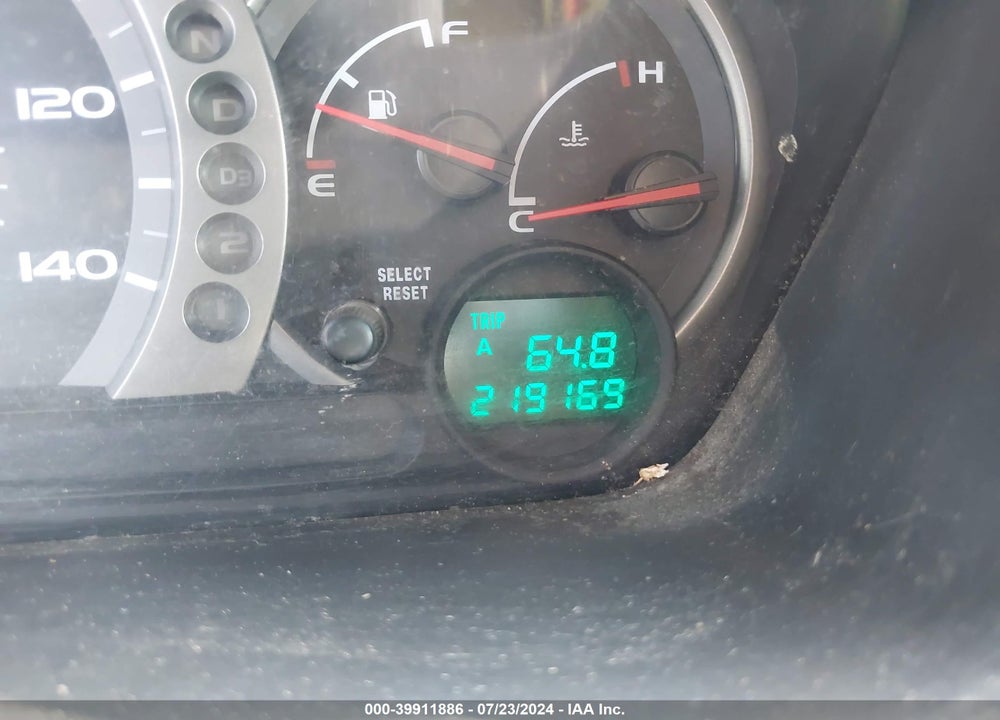 2004 HONDA PILOT EX-L VIN: 2HKYF18574H572117