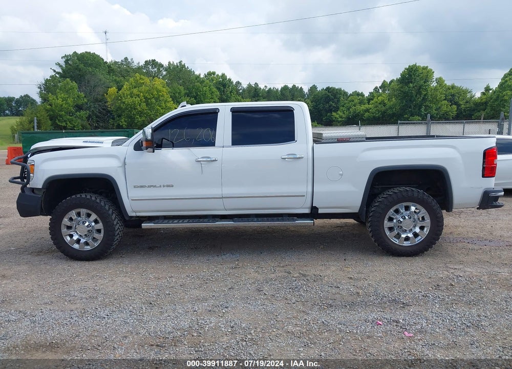 2017 GMC SIERRA 2500HD DENALI VIN: 1GT12UEY6HF137876