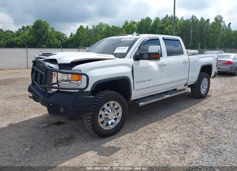 2017 GMC SIERRA 2500HD DENALI VIN: 1GT12UEY6HF137876