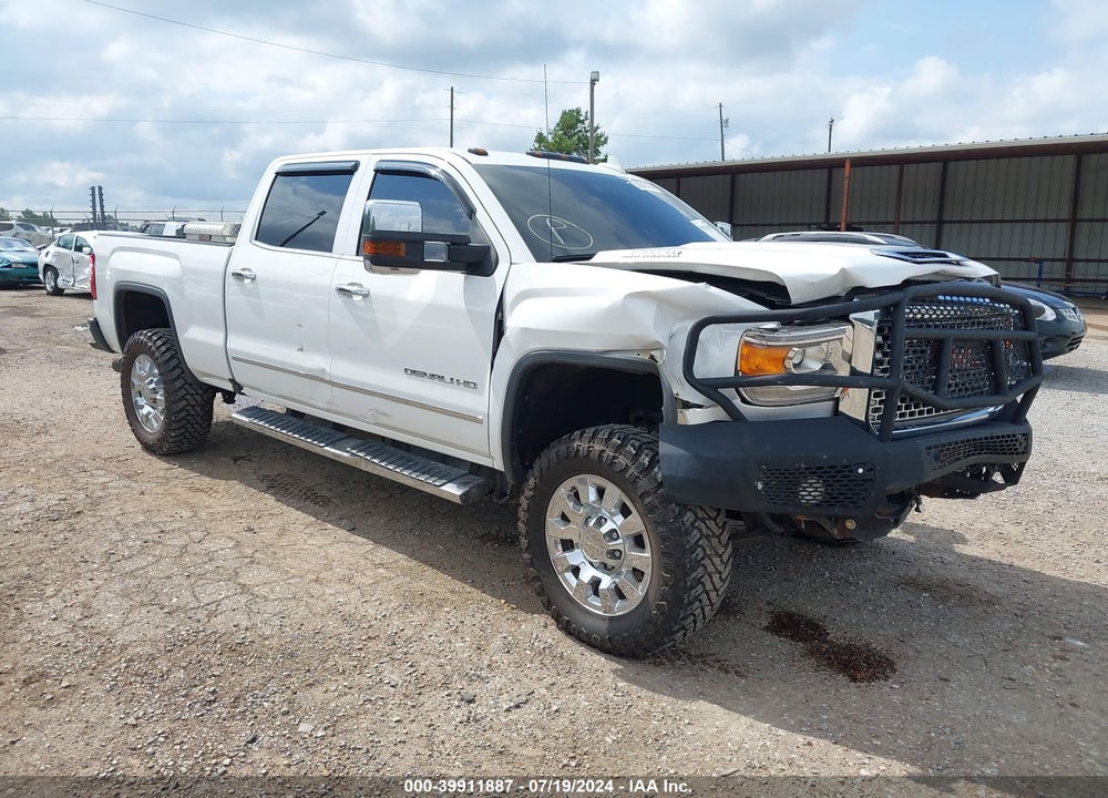 2017 GMC SIERRA 2500HD DENALI VIN: 1GT12UEY6HF137876