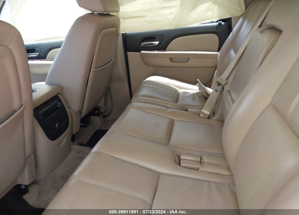 2007 CHEVROLET SUBURBAN 1500 LTZ VIN: 1GNFK16337J184244
