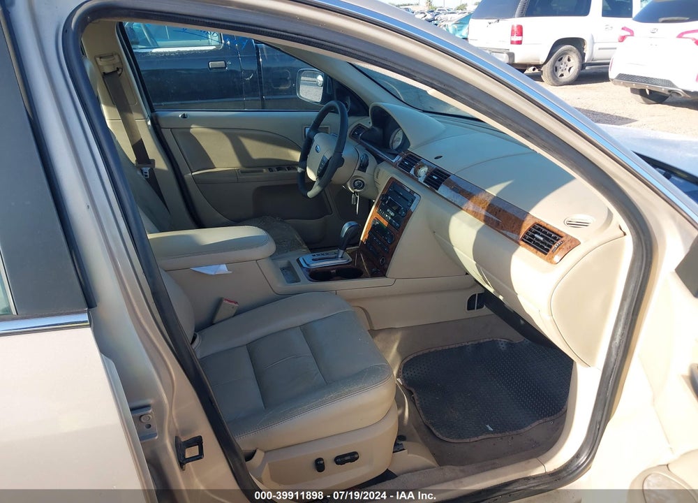2007 FORD FIVE HUNDRED LIMITED VIN: 1FAHP25177G130439