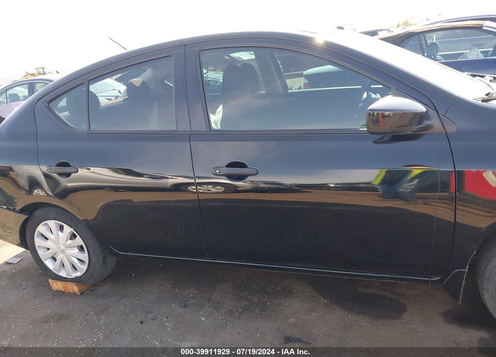 2017 NISSAN VERSA 1.6 S+ VIN: 3N1CN7AP6HL856214