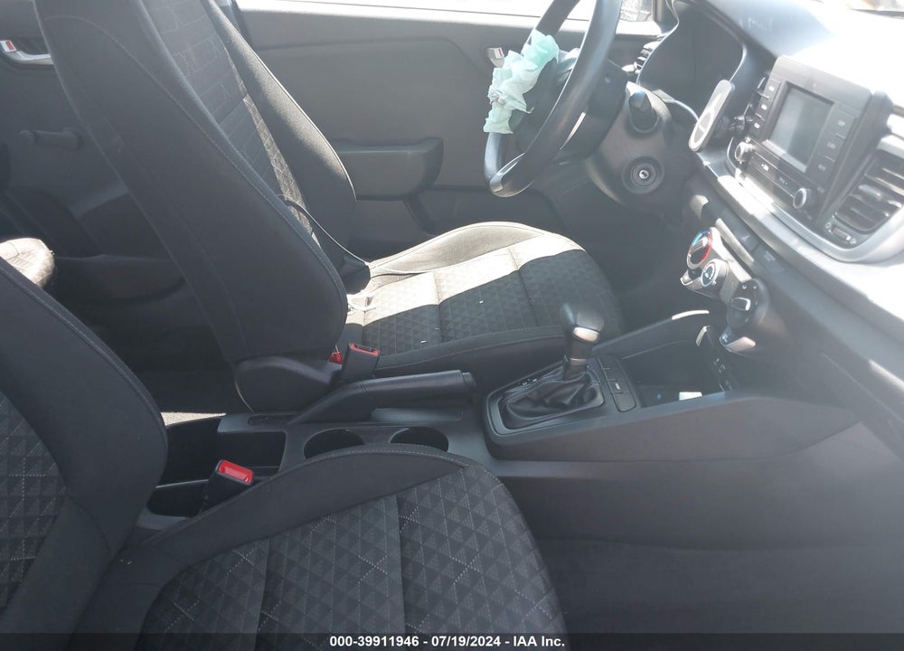 2018 KIA RIO LX VIN: 3KPA24ABXJE065436
