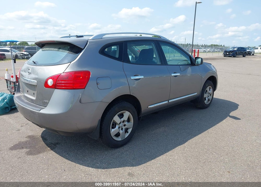 2014 NISSAN ROGUE SELECT S VIN: JN8AS5MV5EW700560