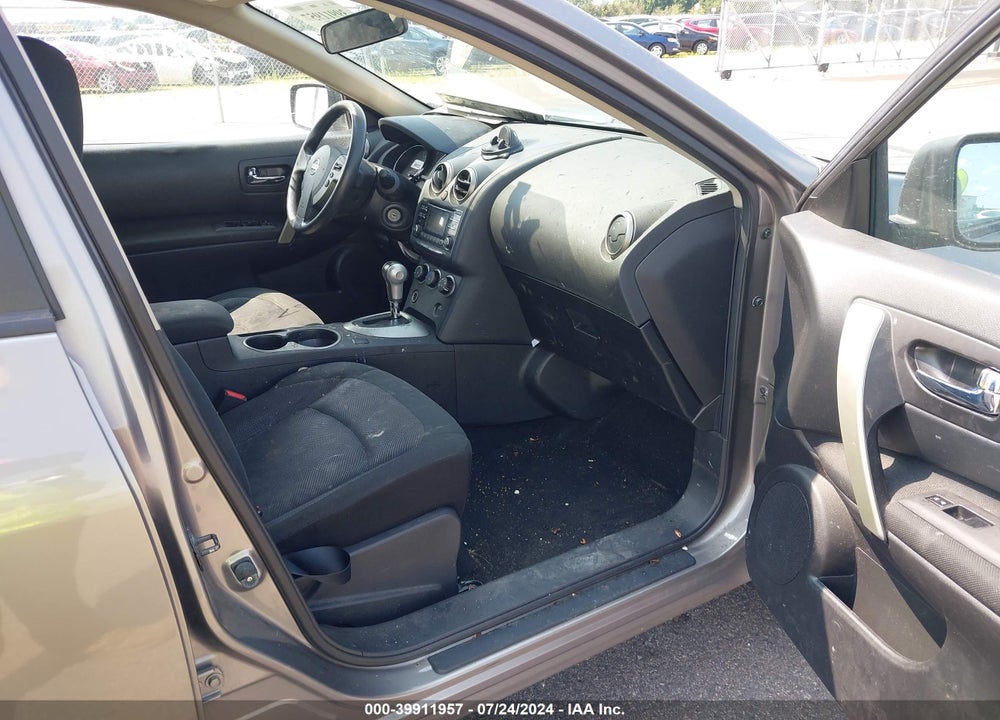 2014 NISSAN ROGUE SELECT S VIN: JN8AS5MV5EW700560