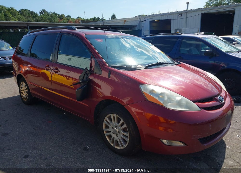 2010 TOYOTA SIENNA XLE VIN: 5TDYK4CC9AS293521