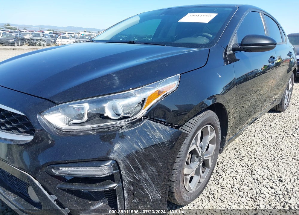 2019 KIA FORTE LXS VIN: 3KPF24AD6KE137516