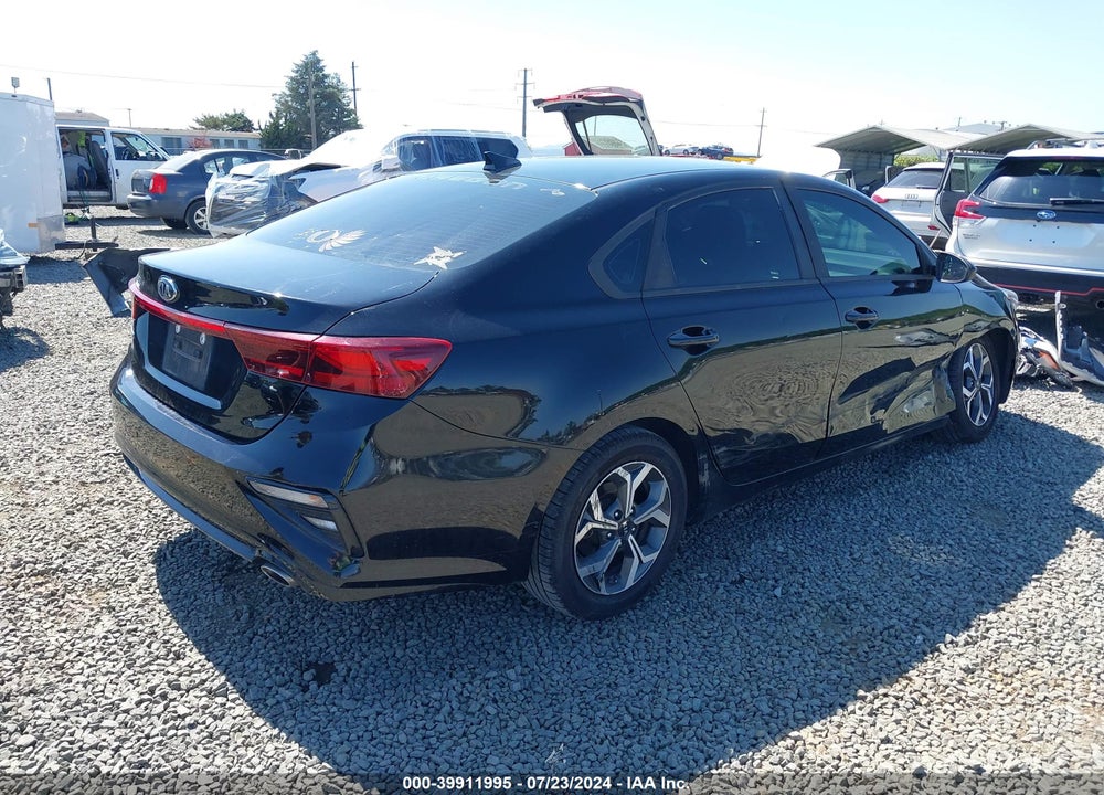 2019 KIA FORTE LXS VIN: 3KPF24AD6KE137516