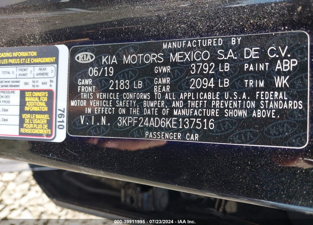 2019 KIA FORTE LXS VIN: 3KPF24AD6KE137516