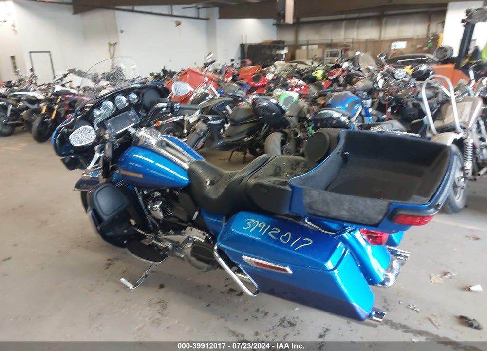 2017 HARLEY-DAVIDSON FLHTK ULTRA LIMITED VIN: 1HD1KED1XHB616849