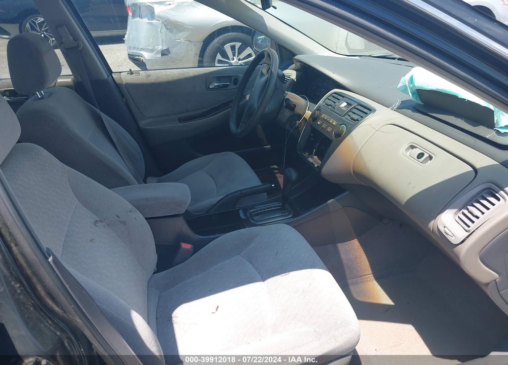 2002 HONDA ACCORD 2.3 EX/2.3 SE VIN: JHMCG66882C025513