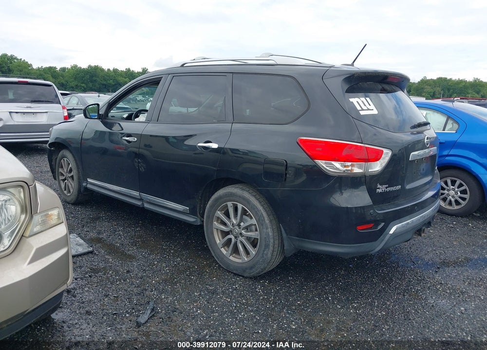 2015 NISSAN PATHFINDER SL VIN: 5N1AR2MM9FC621629