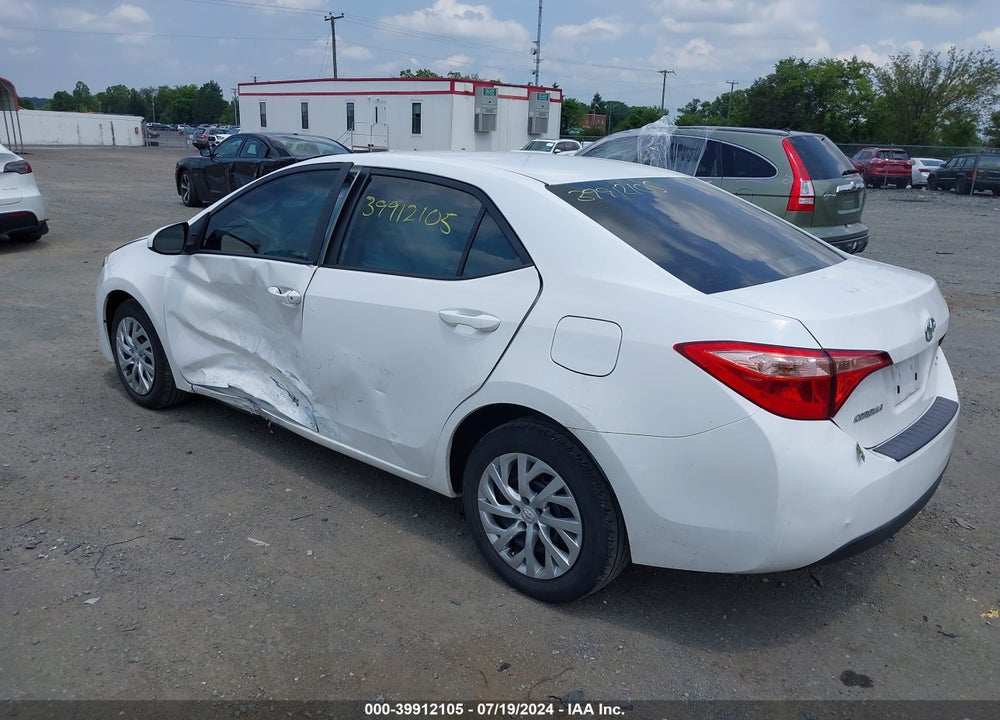 2017 TOYOTA COROLLA LE VIN: 5YFBURHE3HP657362