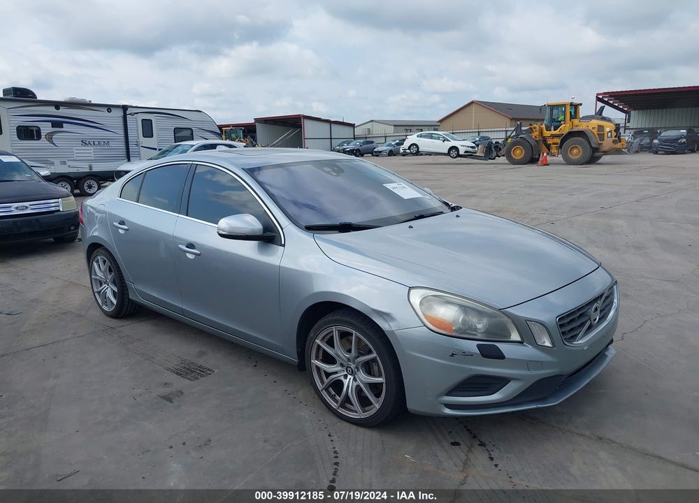 2013 VOLVO S60 T6/T6 PLATINUM/T6 PREMIER PLUS/T6 R-DESIGN/T6 R-DESIGN PLATINUM VIN: YV1902FH2D2181946